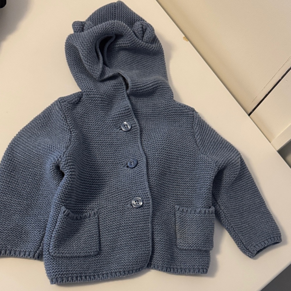 Baby GapTwo-Piece Sweater Set - 6-12 months - Picture 2 of 4